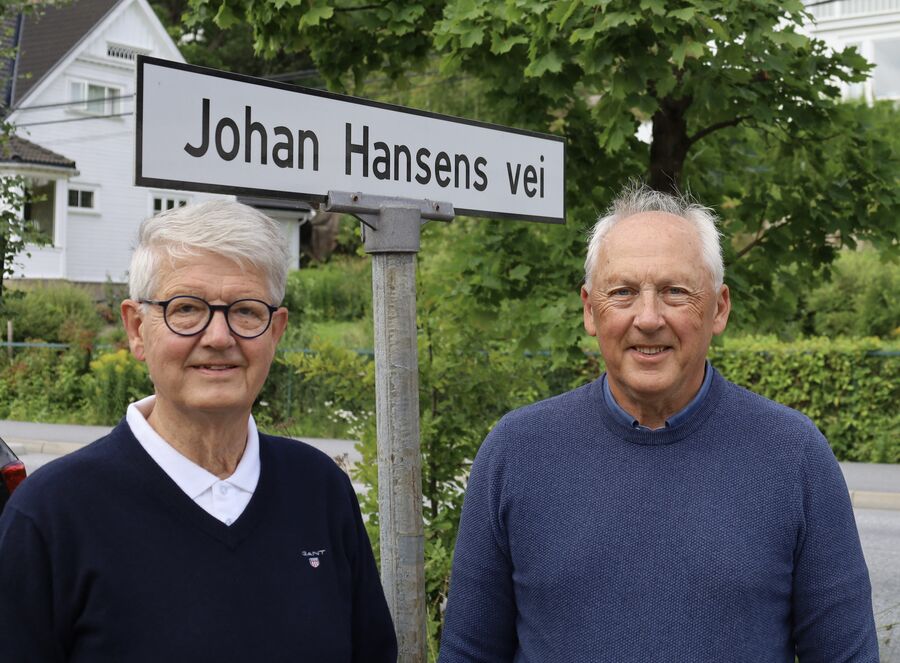 Bilde av forfatterne av Ved Glommens bredd, Jan Henrik Lund og Frithjof Kylstad